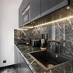 C3 Charming Getaway In 7Th, Steps From Eiffel Tower